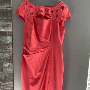 Kay Unger Coral Cap Sleeve Sheath Cocktail Dress